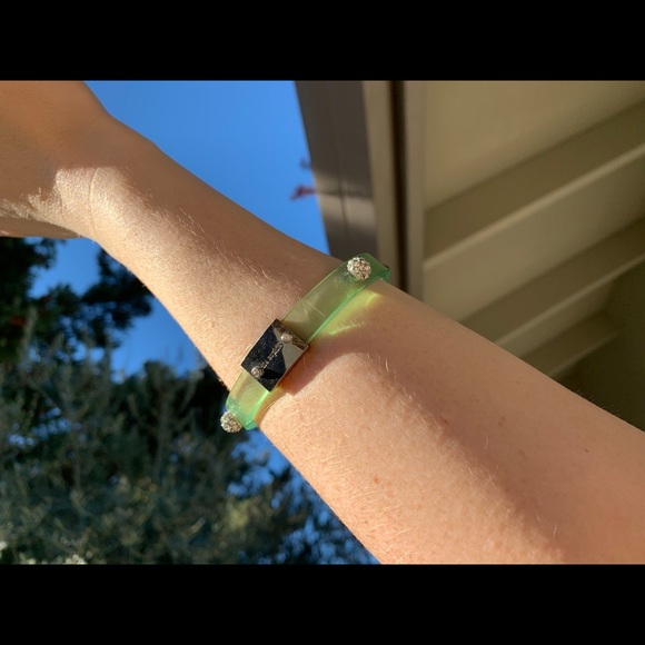 Translucent green Diamond - Picture 4 of 4